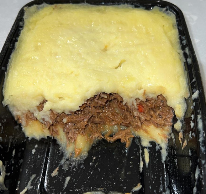 Escondidinho de carne desfiada Congelada 500g||Frozen Mashed Potato Pie with Shredded Pot Roast 500g||Placek ziemniaczany z mrożonym miÄsem